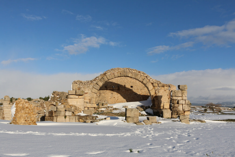 Le Capitole sous la neige makthar