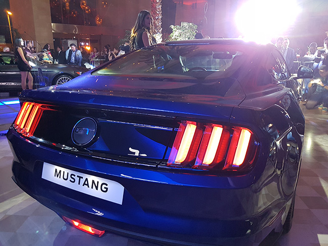 mustang2