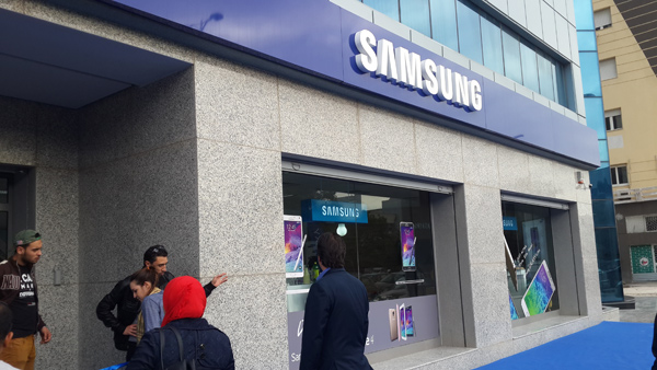 samsung-shop-centre-urbain-nord-06