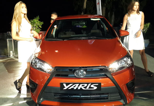 toyota-yaris-2014-01