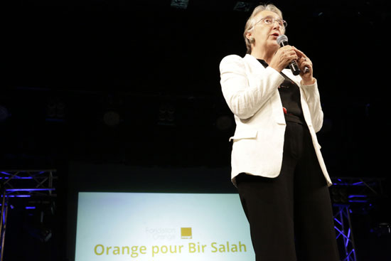 Mme-Mireille-Levan-orange