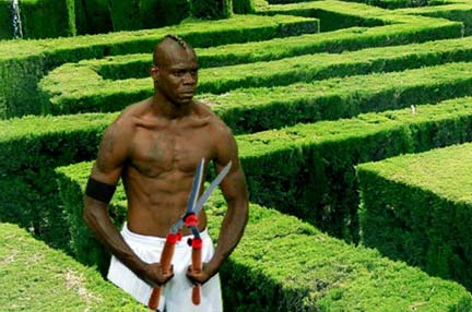 balotelli-020712-03