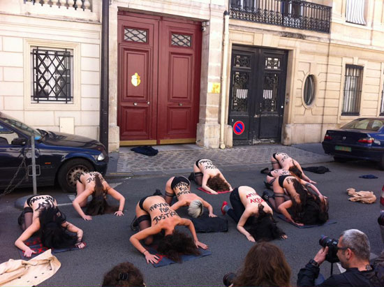 femen-france-tunisie-01