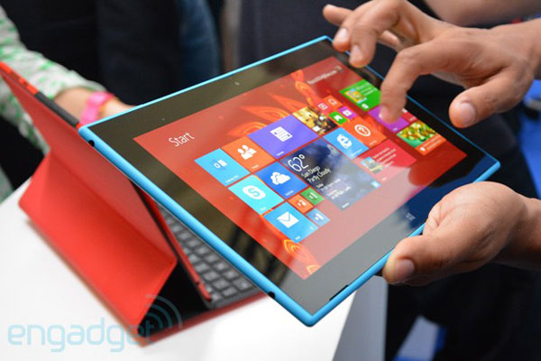 nokia-lumia-2520-hands-on