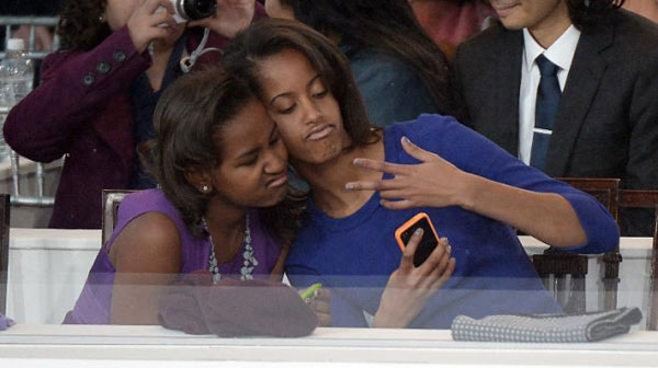 selfie-filles-barack-obama