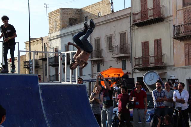 tunisie-sunny-street-day-13052012-14