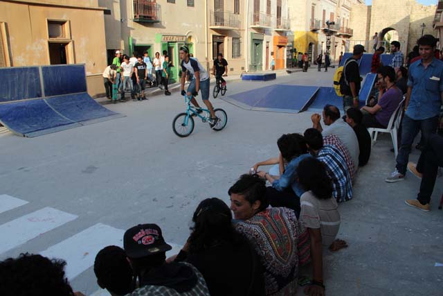 tunisie-sunny-street-day-13052012-16